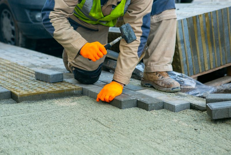 Paver Driveways Vs. Concrete Driveways: Which Option Lasts Longer